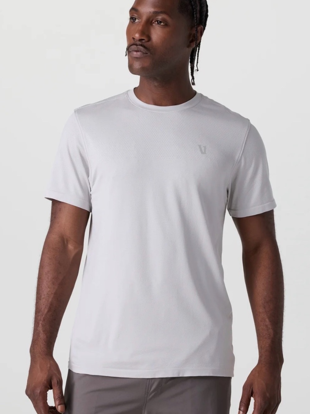 Vuori Short Sleeve Clearview Tee - Size Small